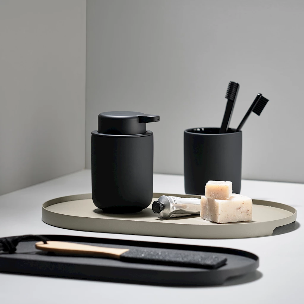 UME tannbørstekrus matt sort UME tannbørstekrus matt sort