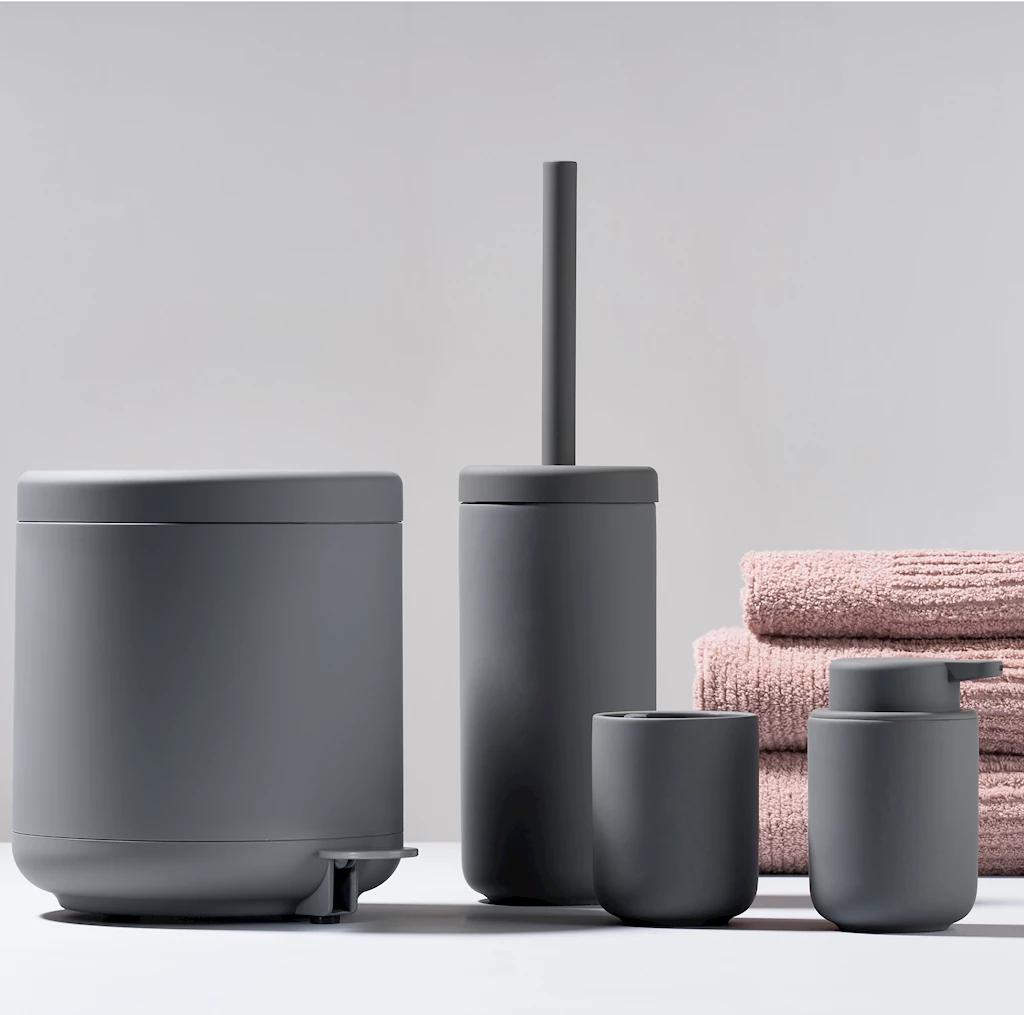 UME tannbørstekrus matt sort UME tannbørstekrus matt sort